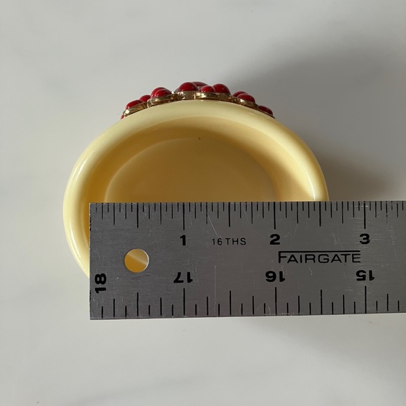 Vintage Iris Apfel Estate Cream Thick Bangle Bracelet Cuff Red & Sparkle Accents - Picture 4 of 5